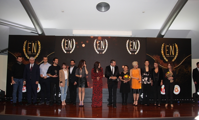 Galatasaray Üniversitesi öğrencilerinin seçimiyle 2016 yılının EN iyileri ödüllerine kavuştu.