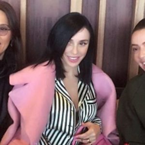 Türk pop müziğinin başarılı isimlerinden Hadise ve Demet Akalın, önceki
