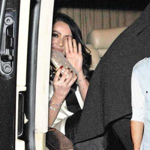 İki ayrı mekânda eğlendikten sonra bir araya gelen Hadise ile