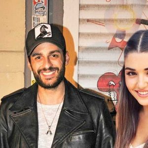 Ekranlara yeni bir diziyle dönmeye hazırlanan Ekin Mert Daymaz, Cihangir’deydi.
