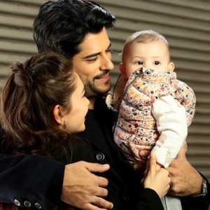 Ay Yapım imzalı ‘Kara Sevda’nın yeni bölümünde; yeniden bir araya