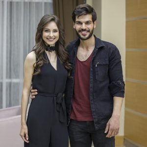 Show TV’nin şehirli genç kızın yeni gelinlik hallerini komedi şeklinde