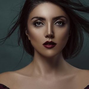 DMC müzik etiketiyle 2015 yılında sözü müziği kendisine, aranjesi Bahadır