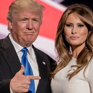 Beyaz Saray, First Lady Melania Trump’ın resmi portresini yayımladı. Siyah