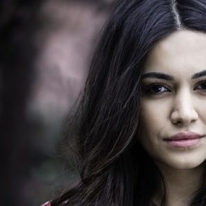 Cumartesi günleri Show TV’de yayınlanan ve her hafta reytinglerde birinciliğe