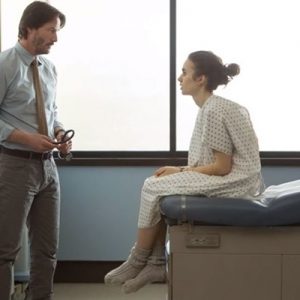Başrollerini Lily Collins ve Keanu Reeves’in paylaştığı yeni Netflix filmi