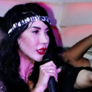Pop müziğin Kraliçesi Hande Yener Yasemin Şefik’in Best Fm’deki Hitnoz