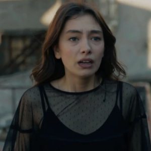 Kara Sevda’da son bölümde Kemal’in hayatını kaybetmesiyle birlikte Emir amacına