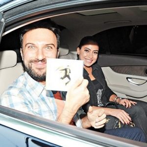 Yedi yıl aradan sonra çıkardığı ‘10’ albümüyle konuşulan Tarkan, eşi