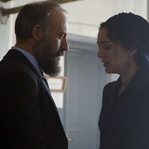 Başrollerinde Halit Ergenç ve Bergüzar Korel’i izlediğimiz Vatanım Sensin dizisinin