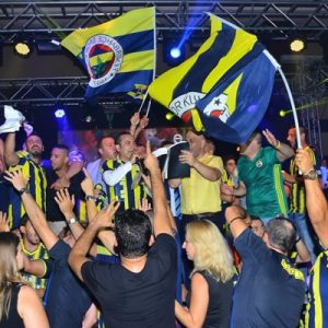 KKTC Fenerbahçeliler Derneği, sarı-lacivertliler için unutulmayacak bir gece imza attı