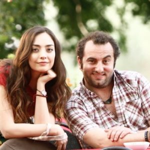 Başrollerini Cem Gelinoğlu, Gökhan Kıraç, Zeynep Tuğçe Bayat ve Zerrin