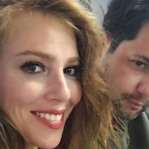 Elçin Sangu’nun uzun süredir aşk yaşadığı Yunus Özdiken’in genç bir