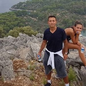 Karısı Emina Sandal’la tatilde olan Mustafa Sandal sosyal medya hesabından