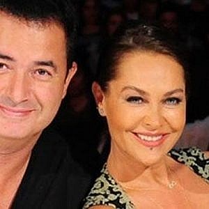‘Hayatımdaki 4 kişiyi sildim’ diyen Hülya Avşar, sosyal medya hesabından