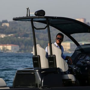 Başrollerini Elçin Sangu, Barış Arduç ve Cengiz Bozkurt’un paylaştığı romantik