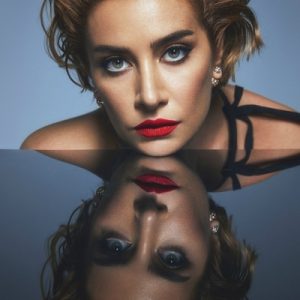 Türk pop müziğinin başarılı şarkı yazarı ve yorumcusu Sıla, müzik