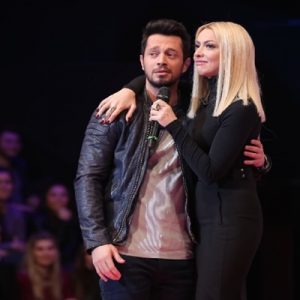 Evindeki konuşmaların dinlendiğini söyleyen Murat Boz’a arkadaşı Hadise’den destek geldi.