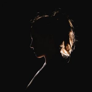 Her insanın gelişim sürecinin başlangıcı olan çocukluğunda, yetişkinliğinde ya da