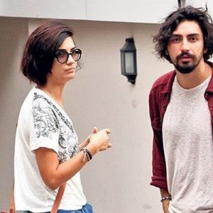 Onur Saylak ve Tuba Büyüküstün, ikizlerinin altıncı yaşını kutladı. Tuba