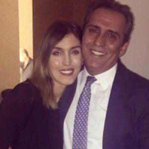 Ünlü türkücü Yavuz Bingöl’ün hiç bilinmeyen kızı Sinem Türkü Bingöl