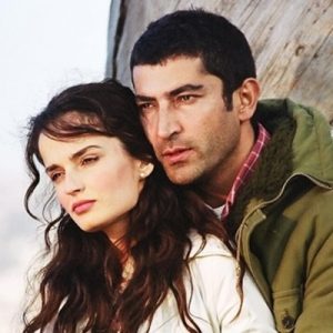 Kenan İmirzalıoğlu ve Selin Demiratar, 13 yıl sonra aynı dizide