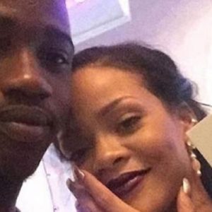 Barbadoslu şarkıcı Rihanna’nın 21 yaşındaki kuzeni silahlı saldırıya uğradı. Ünlü