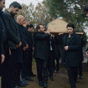 Show TV’de ekrana gelen Ay Yapım imzalı Çukur’un 17. bölümünden