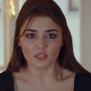 Murat Dalkılıç’la bir süredir aşk yaşayan oyuncu Hande Erçel’e final