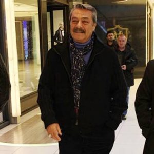 Beynine pıhtı atması nedeniyle ameliyata alınan Kadir İnanır, tedbir amaçlı