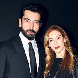 Önceki akşam eşi Sinem Kobal’la “Hadi Be Oğlum”un galasına katılan