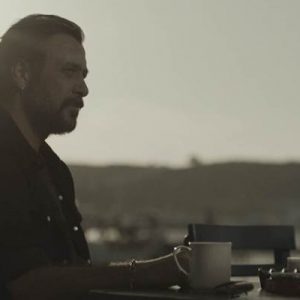 “Tüm yalnızların Sevgililer Günü kutlu olsun! Yapımını TMC Film’in, yapımcılığını