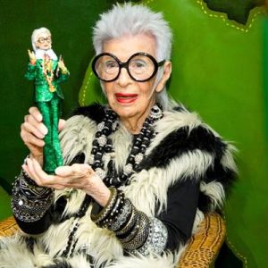 Stil ikonu Iris Aphel, Barbie’nin en yaşlı modeli olarak tarihe