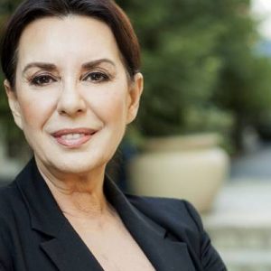 90’lı yılların efsane yapımı Gerçek Kesit’te sunuculuk yapan Perihan Savaş