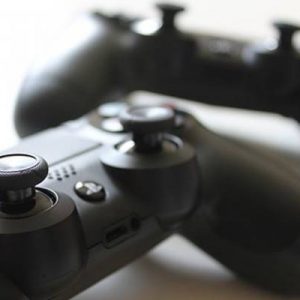 Japonya merkezli teknoloji devi Sony, PlayStation 4 Pro’nun çıkışıyla rötar
