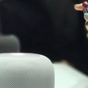 Hem akıllı cihaz meraklılarının hem de Apple’ın büyük beklentileriyle satışa