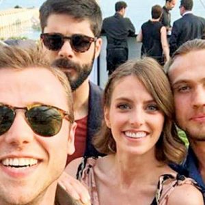 Çukur dizisinin Yamaç’ı Aras Bulut İynemli, uzun süredir beraberlik yaşadığı