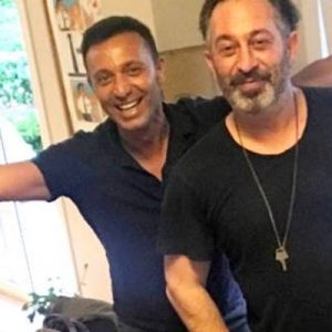 Şimdilerde verdiği kilolarla adından söz ettiren Cem Yılmaz hayranlarıyla bol