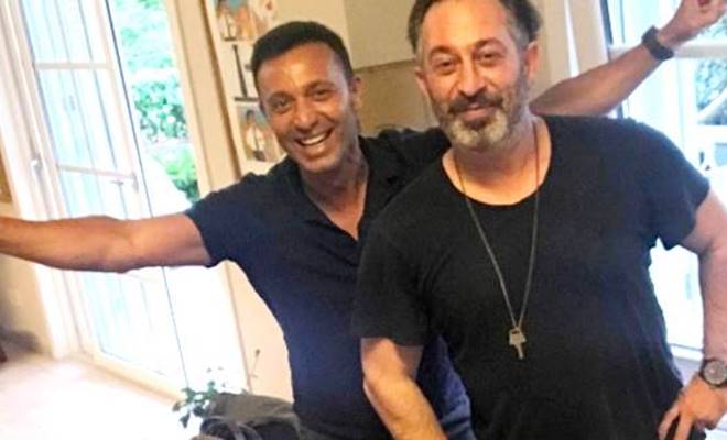 Şimdilerde verdiği kilolarla adından söz ettiren Cem Yılmaz hayranlarıyla bol