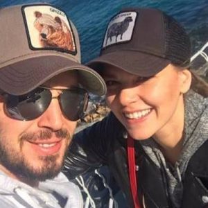 Ünlüler dünyasının gözde çiftlerinden biri olan Aslı Enver ve Murat