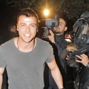 ‘Söz’ dizisinin Yavuz’u Tolga Sarıtaş, İstanbul gecelerinde devriye attı. İlk