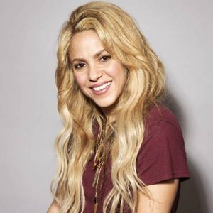 ‘El Dorado’ turnesi kapsamında İstanbul’a gelen Shakira’yı sahne önünden izlemenin
