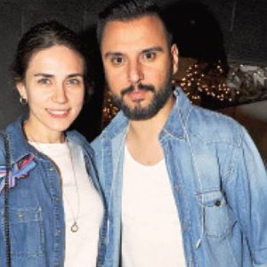 Alişan ve Buse Varol çifti, Ulus’taydı. İkili sahne ve set
