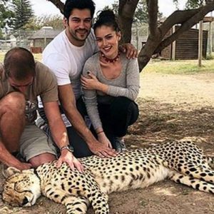 Magazin dünyasının örnek çiftlerinden Burak Özçivit ve Fahriye Evcen çıktıkları