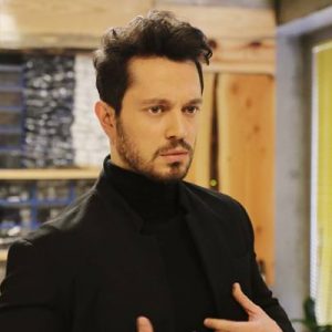‘Geç Olmadan İlk Adımı At’ adlı bir parça yazan Murat