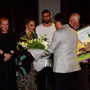 Fenerbahçe’nin Milli futbolcusu Mehmet Topal ve eşi Selda Topal’ın 6