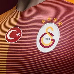 Galatasaray Kulübü, koronavirüs salgını nedeniyle liglerin seyircisiz oynanması yerine, ilk