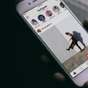 Instagram’da arkadaşlarınızın paylaştığı görüntülerin ekran görüntüsünü alanlar için sürpriz bir
