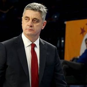 Galatasaray’da beklenmedik ayrılık. Galatasaray’da Oktay Mahmuti, sözleşmesini tek taraflı feshederek