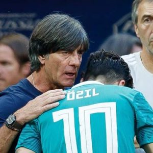Almanya Milli Takımı Teknik Direktörü Joachim Löw, ırkçı ve ayrımcı